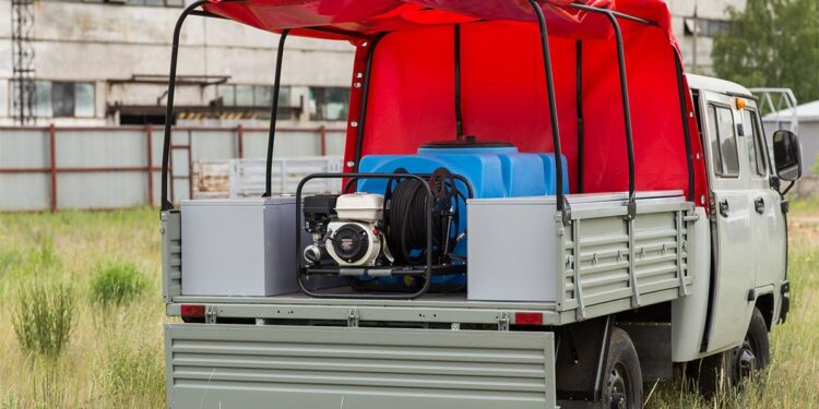 Емкость в Лесопатрульной машине