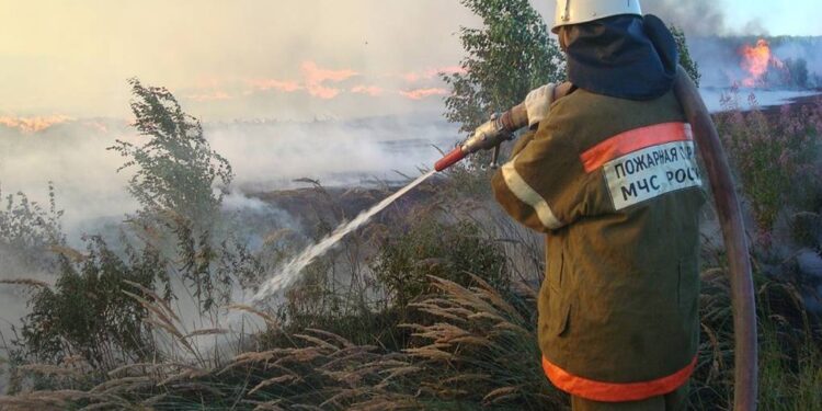 Установка пожарная для тушения пожаров